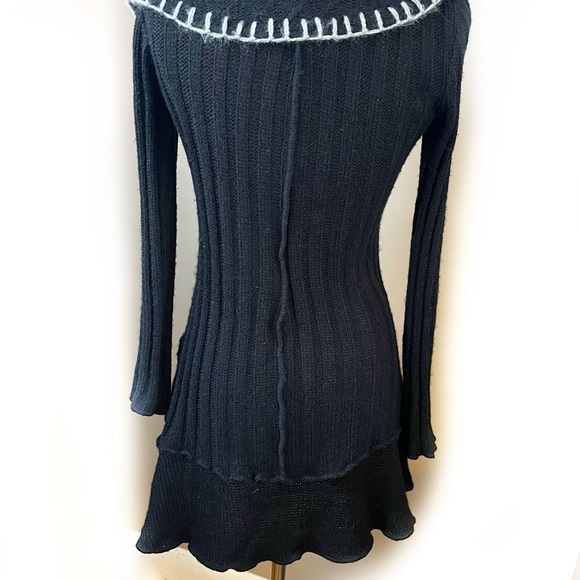 SIONI fit and flare sweater size small - Picture 3 of 5